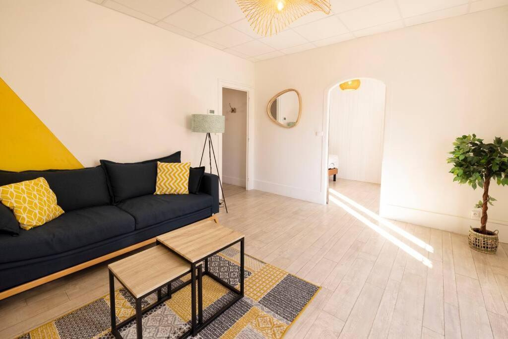 Le Cosy C - T2 Tout Equipe - Centre-Ville Gare Montlucon Bagian luar foto